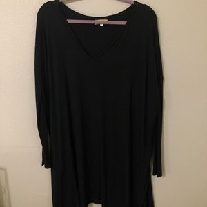 Piko V-neck black tunic